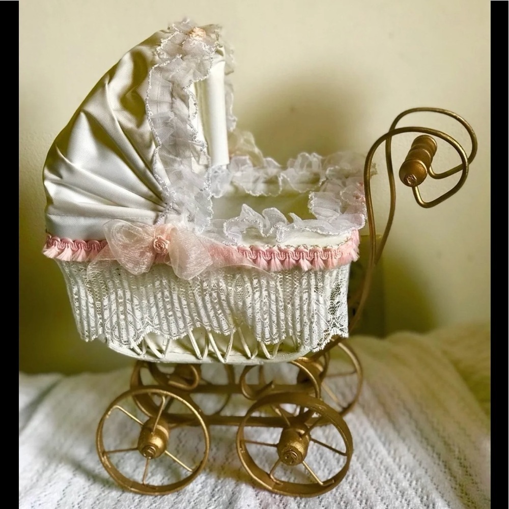 🩷 Rare Vintage 1960’s Baby Doll Carriage‼️FINAL SALE